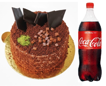 4-6 Kişilik Yaş Pasta - Çikolata Lezzeti ve Serin İçecek